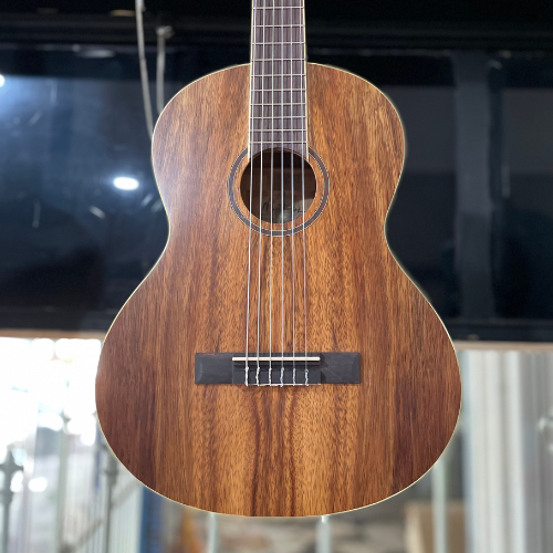 Martinez "Slim Jim" 3/4 Size Student Nylon Classical Guitar Pack w/Gig Bag, Tuner, Strap, and Picks - Rosewood
