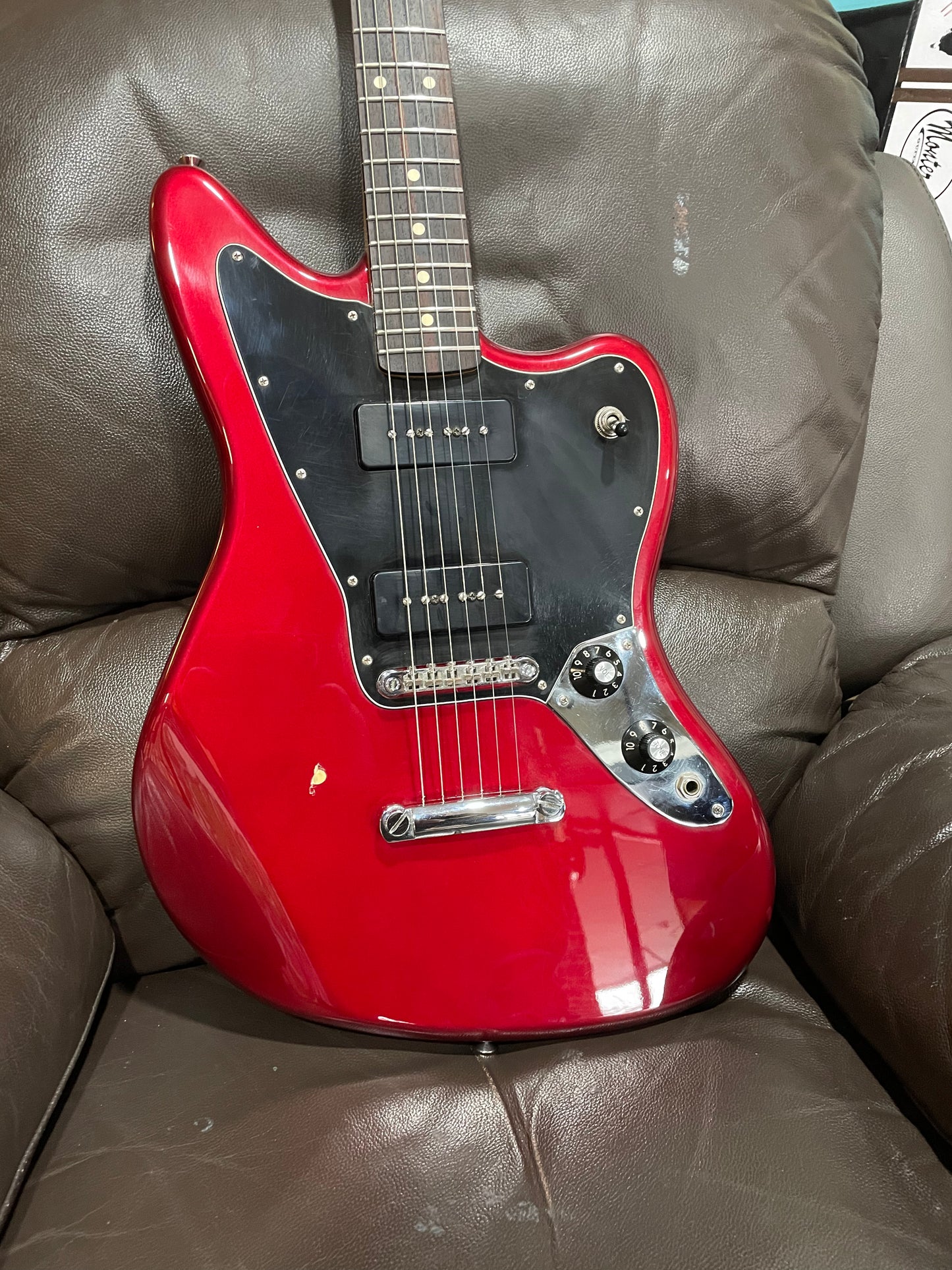 2011 Fender Blacktop Jaguar 90 - Candy Apple Red - Used